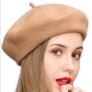 Beret hat